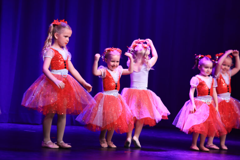 tinys dance classes gold coast